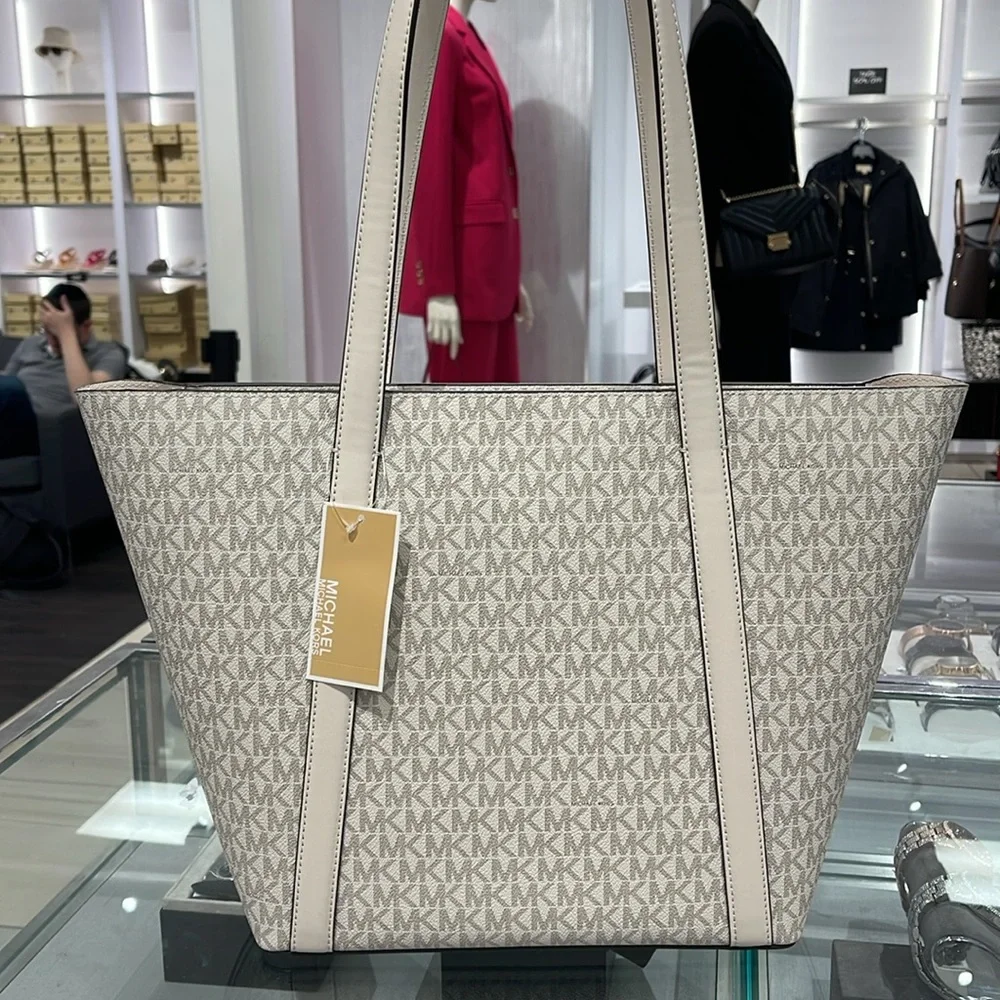 MICHAEL KORS Pratt Large Signature Logo Tote Shoulder Bag COLOR LIGHT CREAM NWT